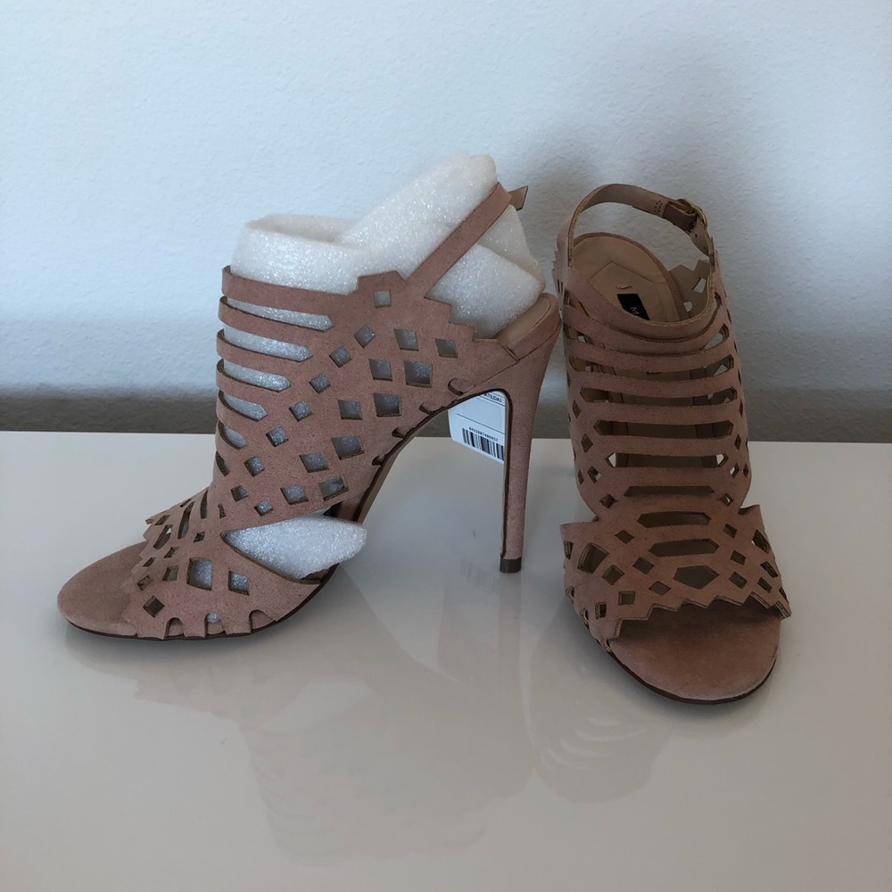 BLUSH tone heels, size 5